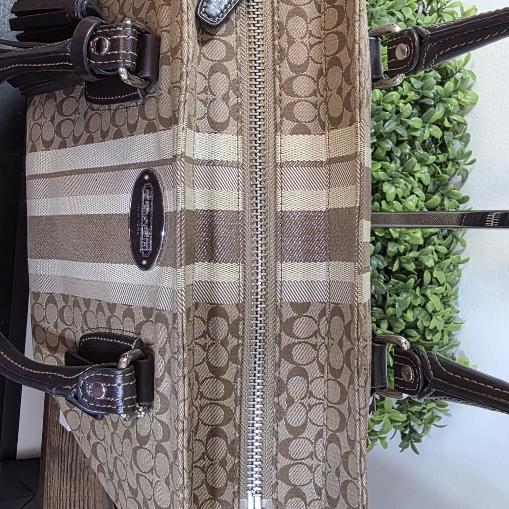 Coach LEGACY Signature Tote Bag - Picture 7 of 13